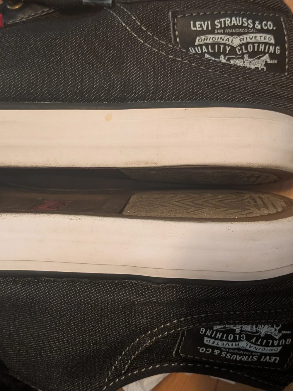 Levi's Black Canvas Low-Top Sneakers with White Toe Cap